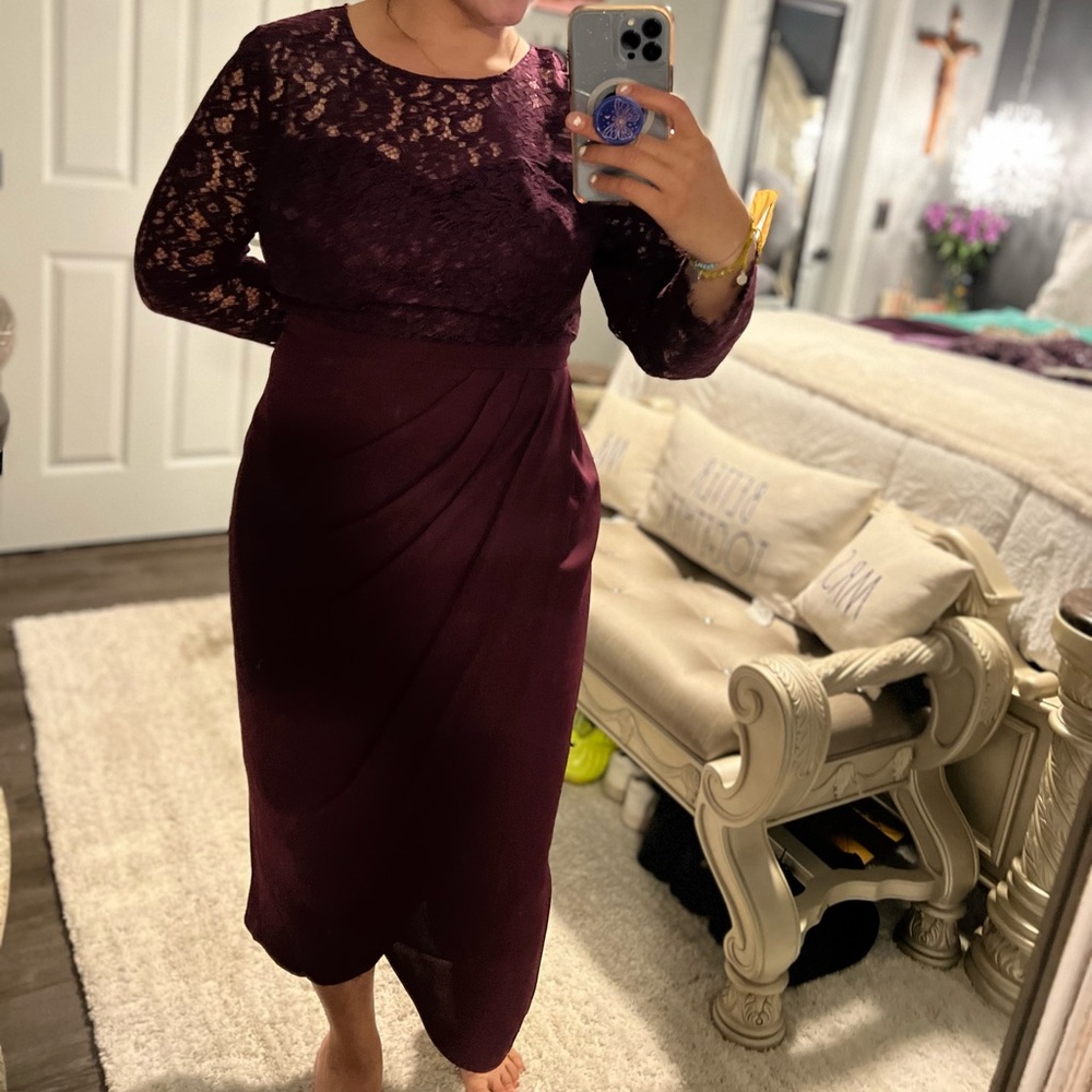City Chic Elegant dress -Wine.